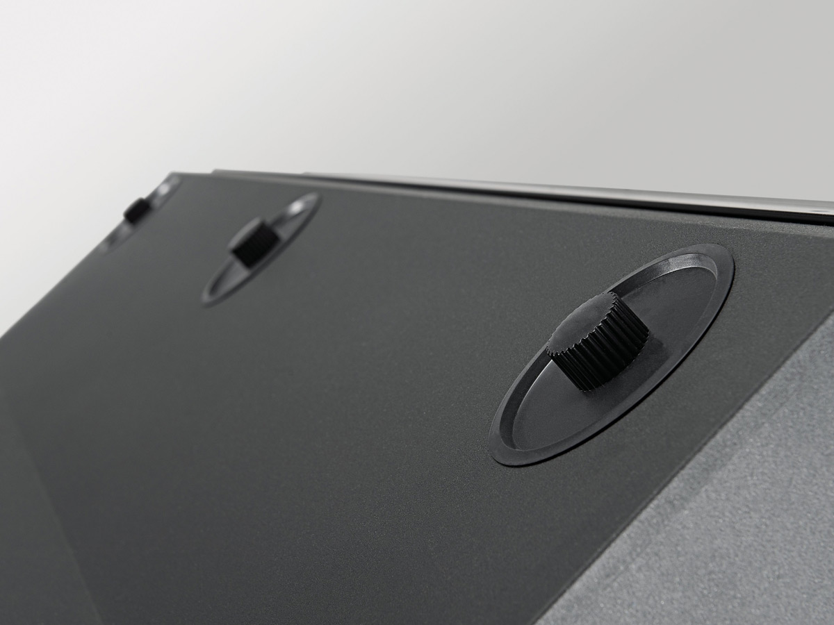 Christie Entero HB 50” SXGA+ Display Cube | 122-001102-XX