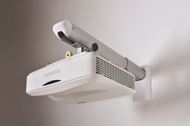 Christie Captiva DHD400S 1DLP ultra short throw projector | 140-012104-XX (white) | 140-032106-XX (black)