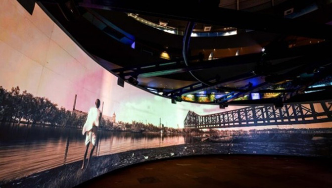 The orientation theatre utilizes Christie Inspire Series DWU960ST-iS projectors to deliver 360-degree immersive projection experiences.
