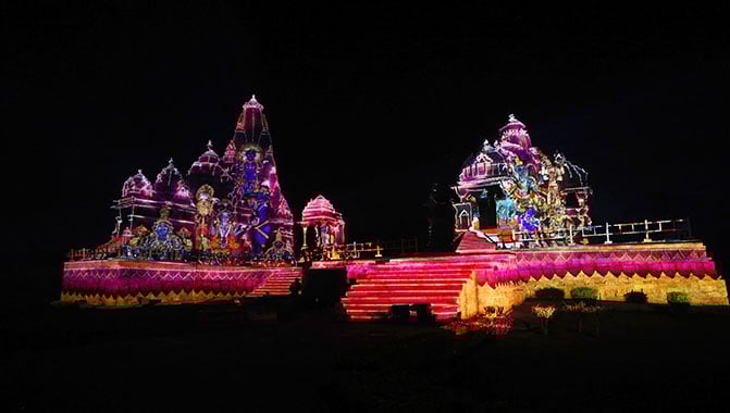 The façade of Khajuraho Temples is lit by seven Christie D23WU-HS laser projectors.