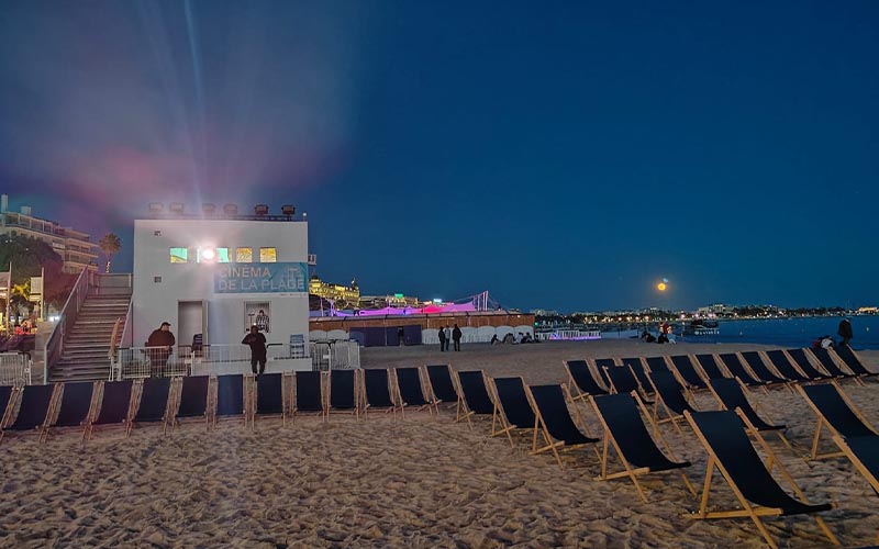 An outdoor cinema on the beach